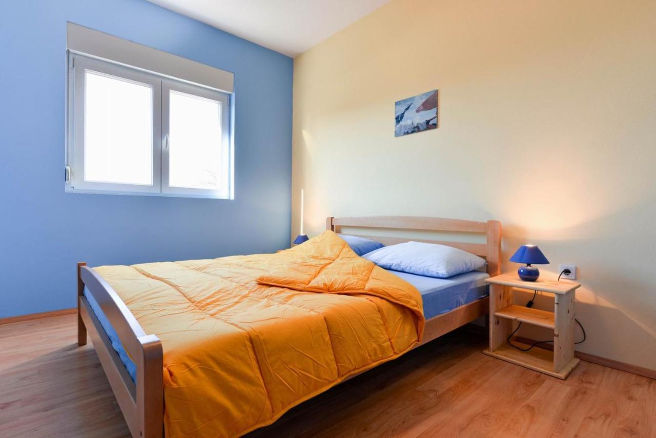 Paklina Apartments Starigrad Paklenica Eksteriør billede